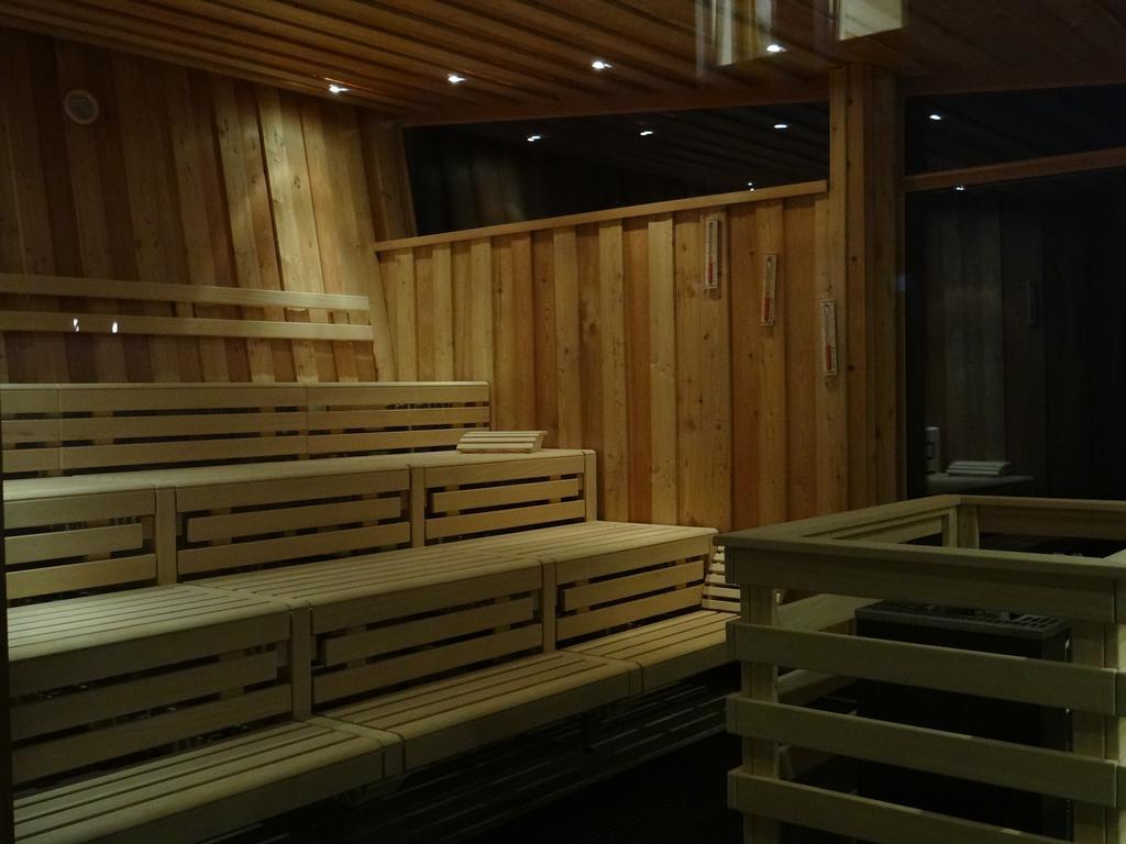 Hotel Und Restaurant Am Peenetal 리에펜 외부 사진